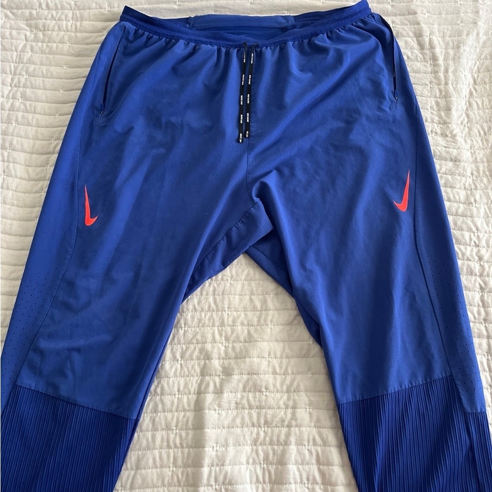 Nike Aeroswift Pants